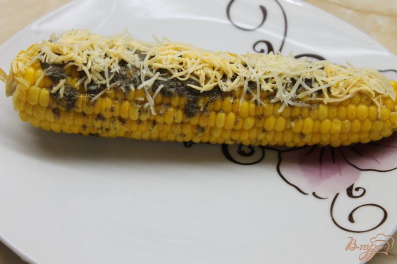 Фото приготовление рецепта: Сырная кукуруза с соусом Песто шаг №5
