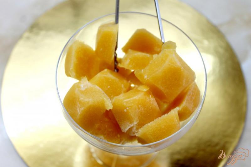Фото приготовление рецепта: Персиковый лед для коктейлей шаг №7