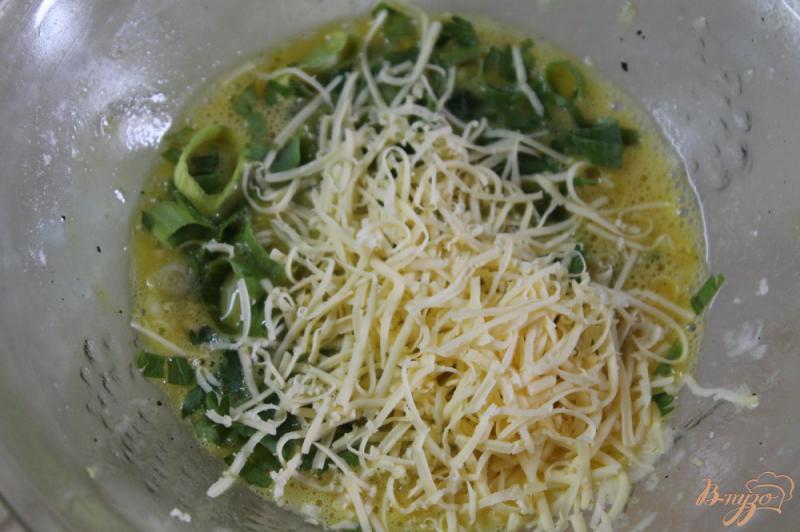 Фото приготовление рецепта: Закуска из помидоров в сырном кляре шаг №4