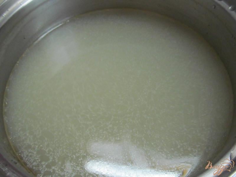 Фото приготовление рецепта: Куриный суп с тремя видами вермишели шаг №1