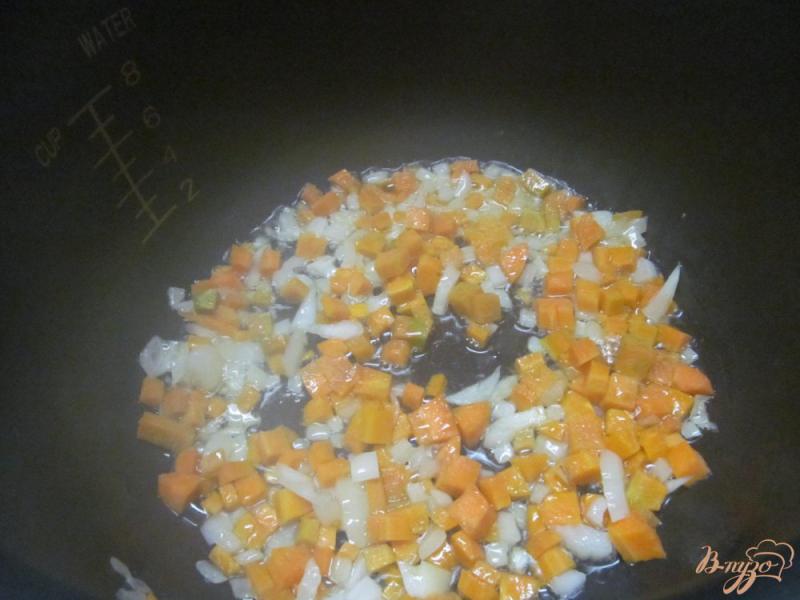 Фото приготовление рецепта: Кабачковые фрикадельки тушенные на картофеле в мультиварке шаг №1