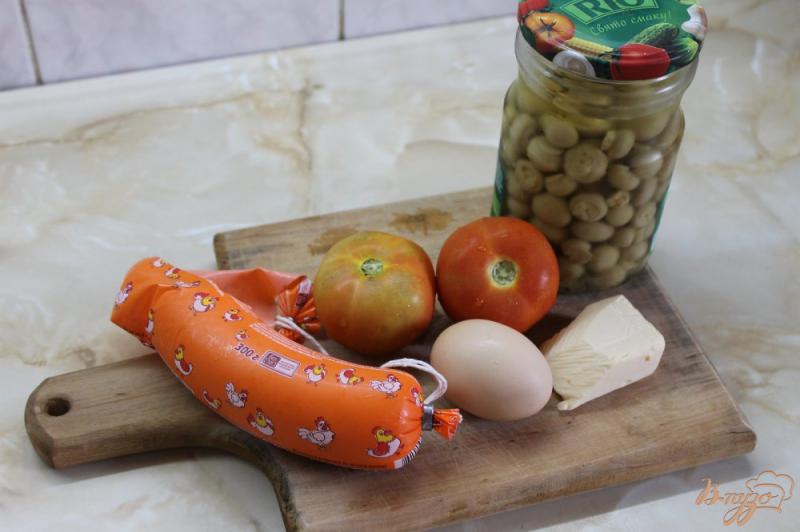 Фото приготовление рецепта: Фаршированные помидоры маринованными шампиньонами, сыром и яйцом шаг №1