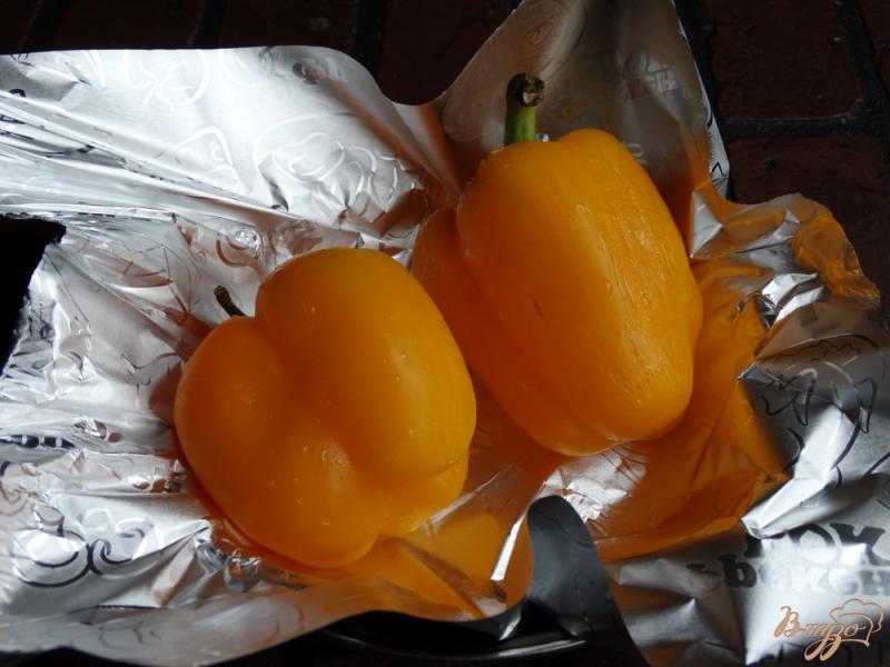 Фото приготовление рецепта: Болгарский перец жареный с творожной начинкой шаг №1