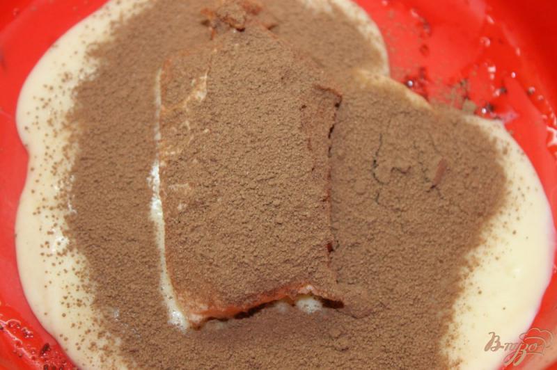 Фото приготовление рецепта: Торт из малины с творожной начинкой шаг №10