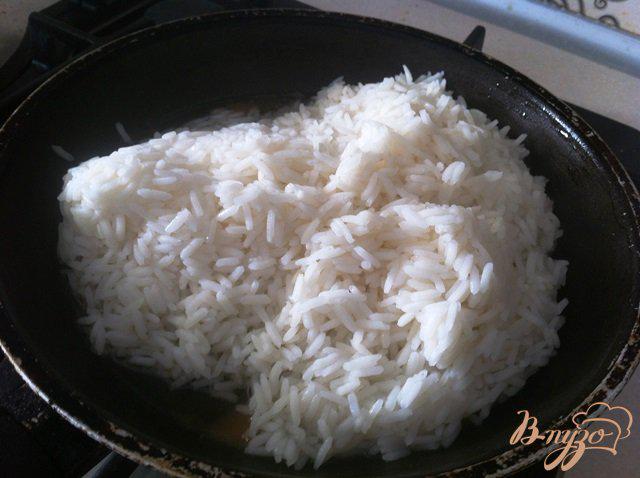 Фото приготовление рецепта: Томатный рис шаг №2