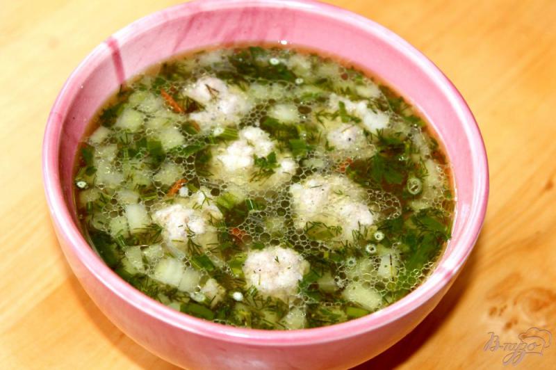 Фото приготовление рецепта: Суп из летних овощей и свиных фрикаделек шаг №10