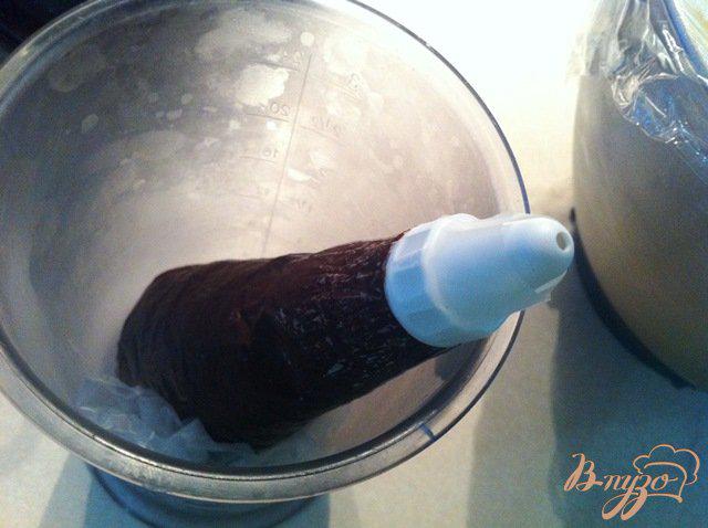 Фото приготовление рецепта: Торт «Колибри» шаг №8