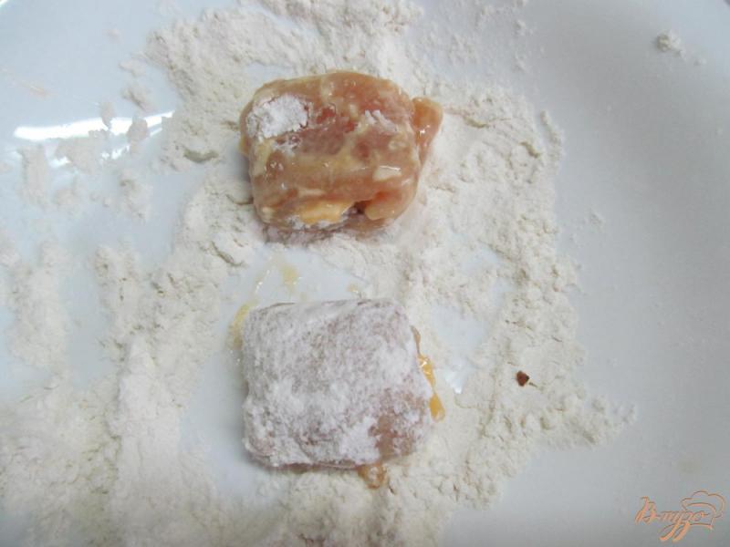 Фото приготовление рецепта: Закуска из баклажана с куриными рулетами шаг №3
