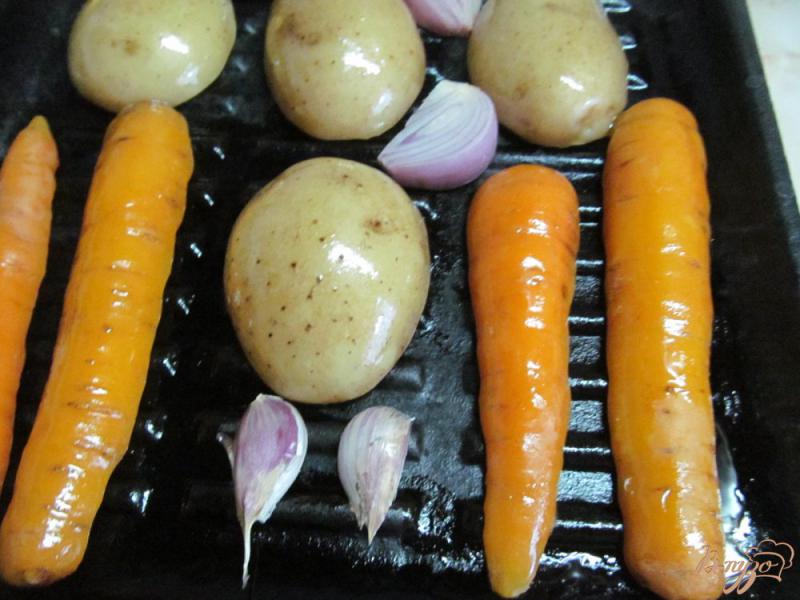 Фото приготовление рецепта: Блюдо из овощей и форели шаг №2