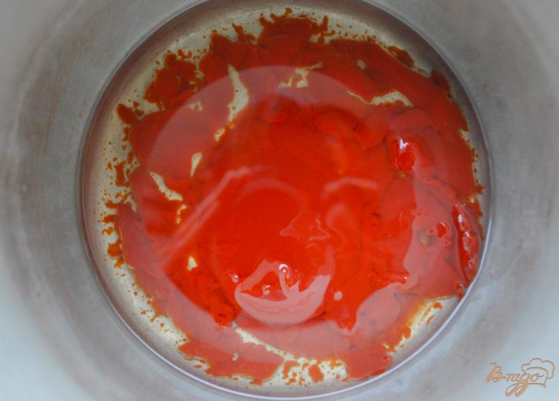 Фото приготовление рецепта: Сельдь в томатном соусе шаг №1