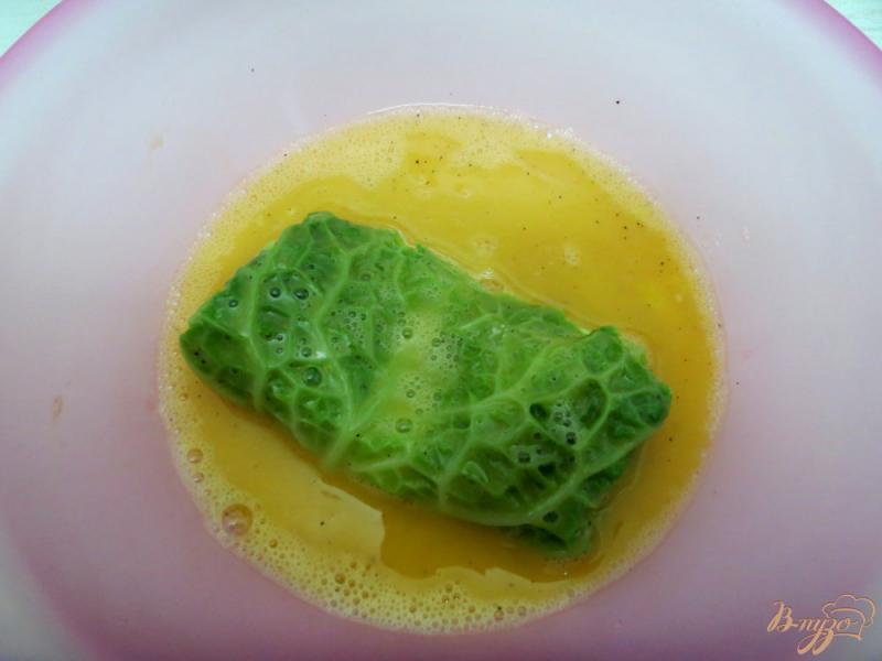 Фото приготовление рецепта: Конвертики из савойской капусты с сыром шаг №9