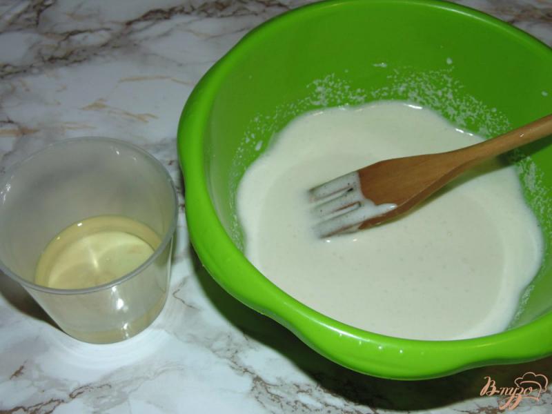 Фото приготовление рецепта: Кексы на манке с вареной сгущенкой шаг №3