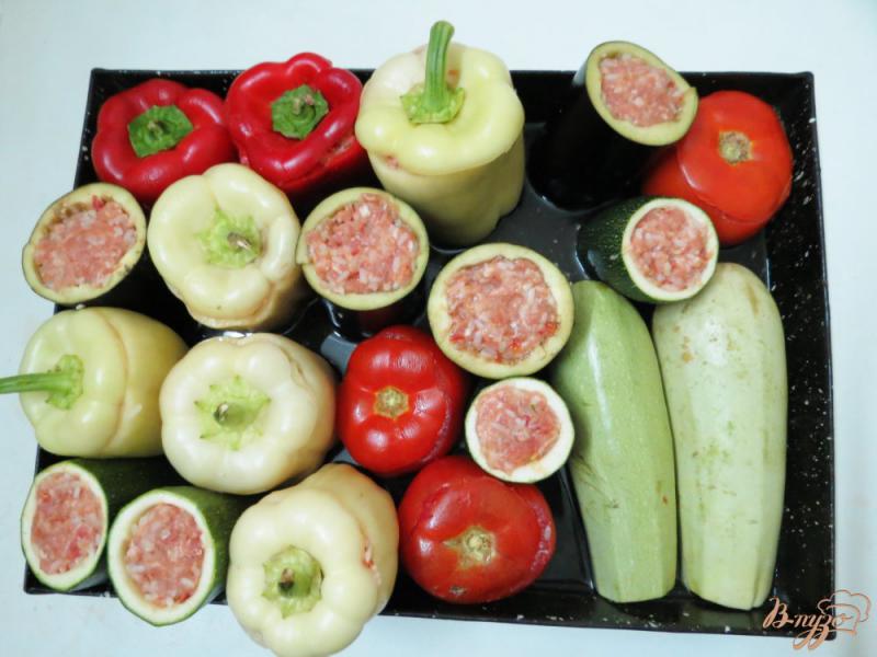 Фото приготовление рецепта: Овощи фарщированные шаг №7