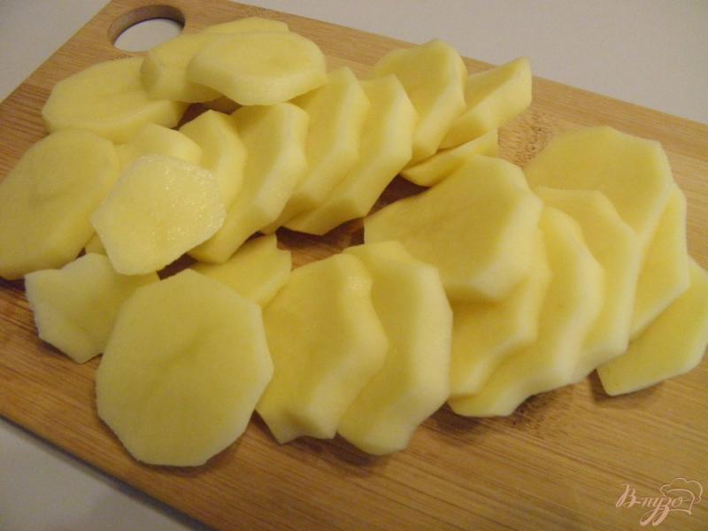 Фото приготовление рецепта: Картофель с молоком и сыром шаг №4