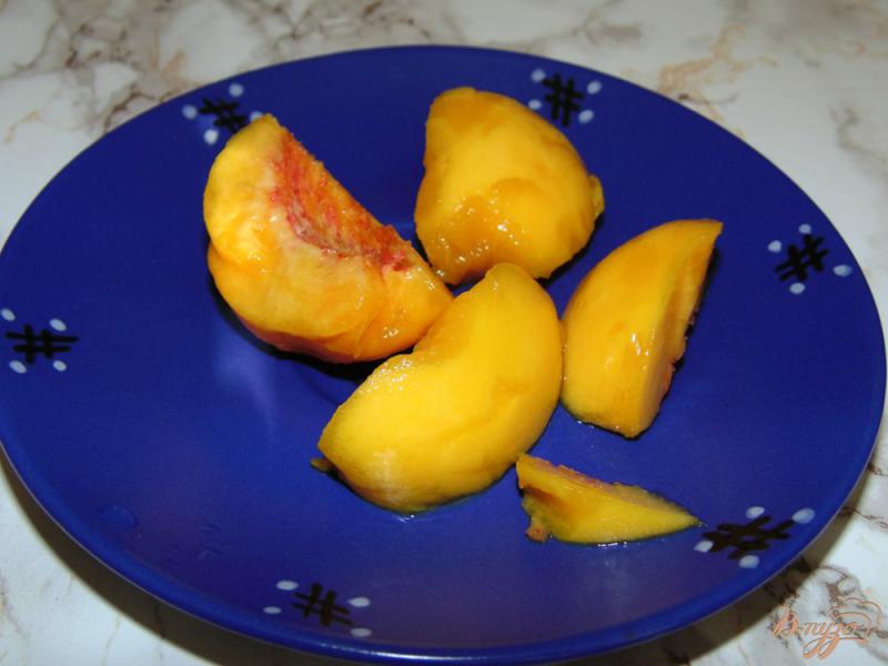 Фото приготовление рецепта: Смузи персиковый шаг №2