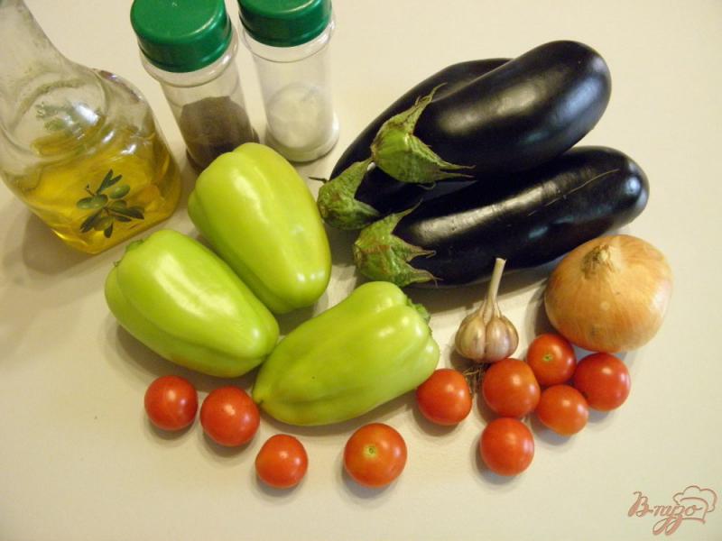 Фото приготовление рецепта: Баклажаны с помидорами черри в мультиварке шаг №1