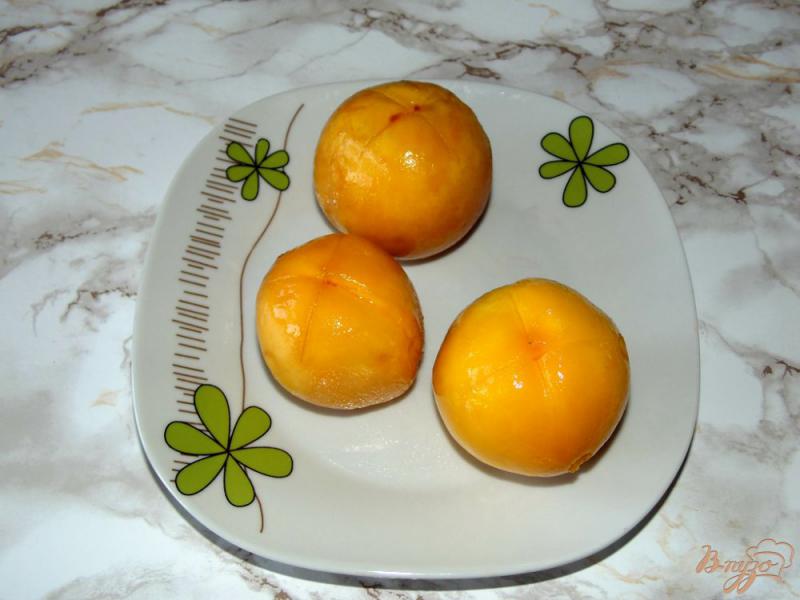 Фото приготовление рецепта: Сладкий персиковый соус с пряностями шаг №2