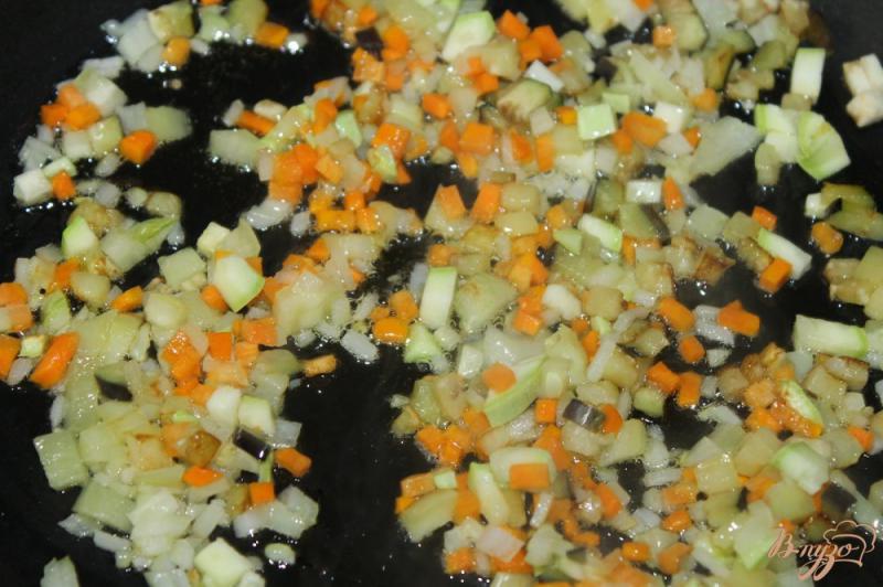 Фото приготовление рецепта: Сливочный суп с летними овощами шаг №4