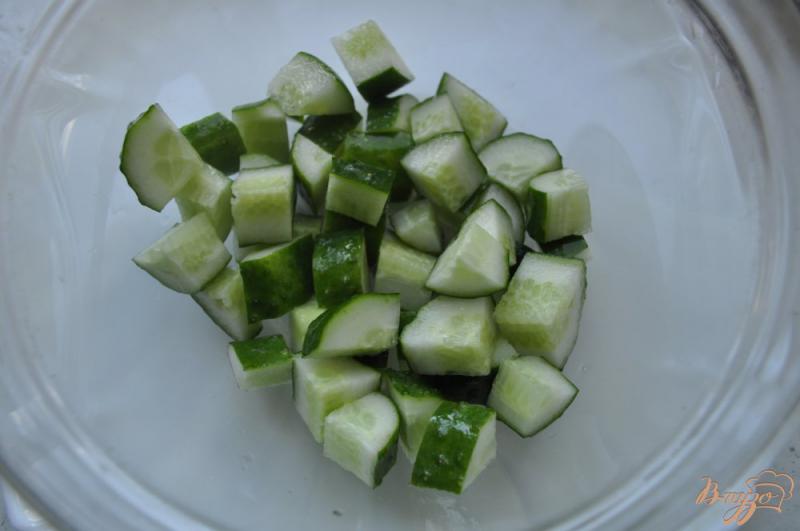 Фото приготовление рецепта: Овощной салат с брынзой шаг №1