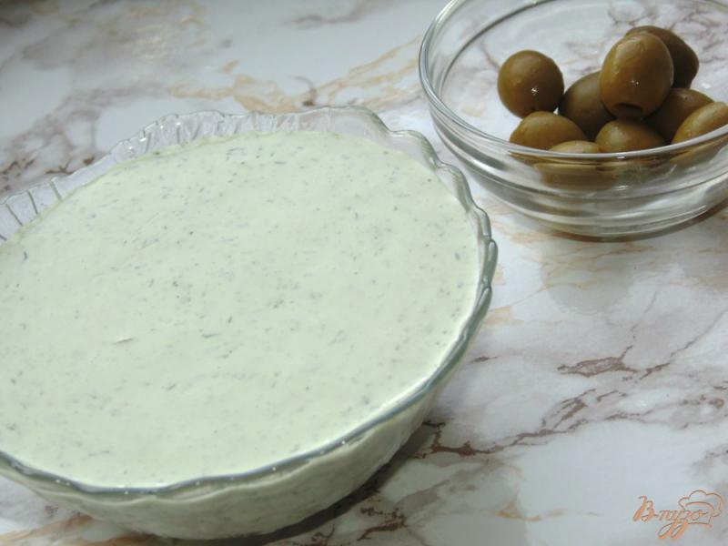 Фото приготовление рецепта: Соус с зелеными оливками и твердым сыром шаг №6