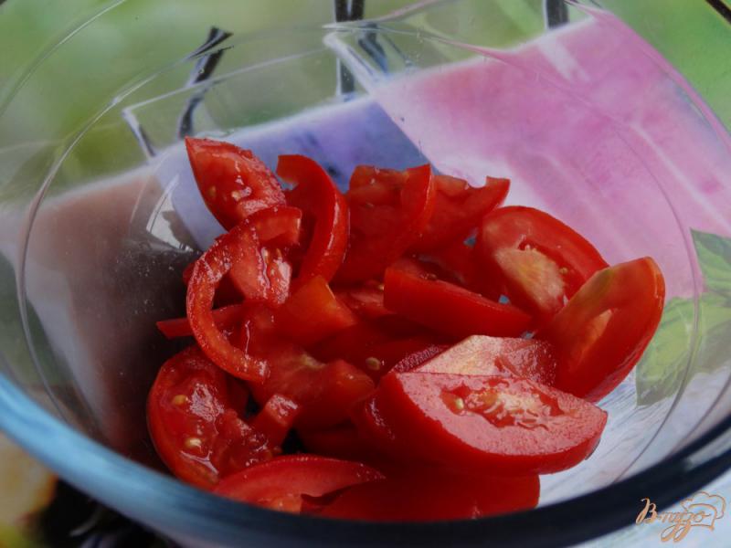 Фото приготовление рецепта: Теплый салат с баклажанами и адыгейским сыром шаг №2