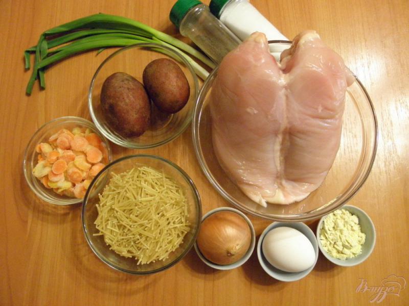Фото приготовление рецепта: Суп с вермишелью и фрикадельками шаг №1
