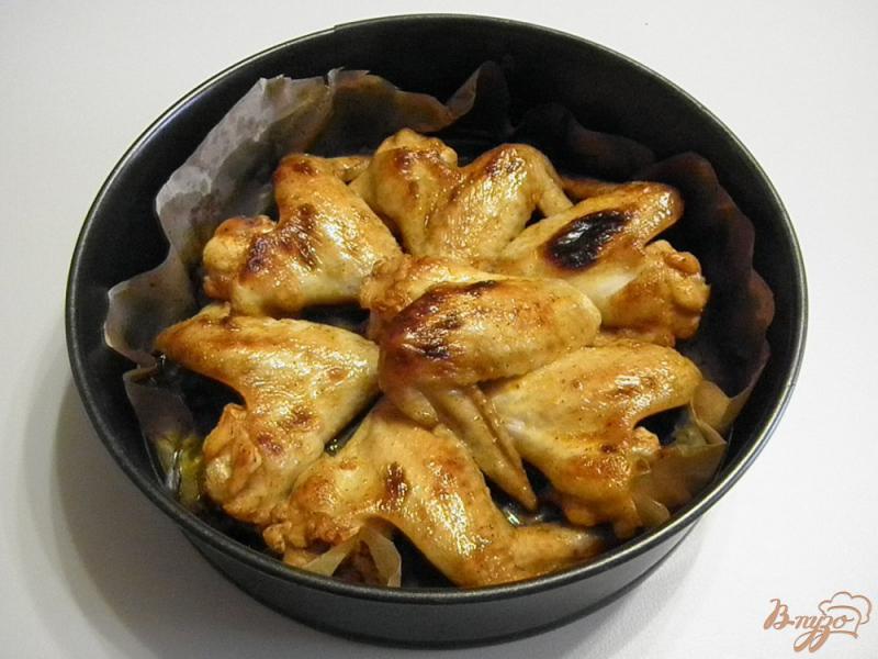 Фото приготовление рецепта: Куриные крылышки в духовке шаг №5