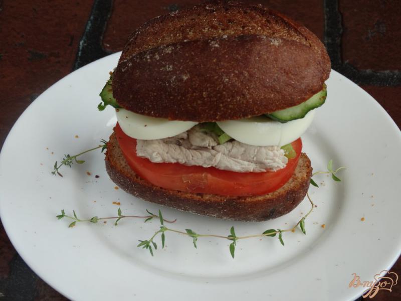 Фото приготовление рецепта: Полезный сандвич с индейкой шаг №8