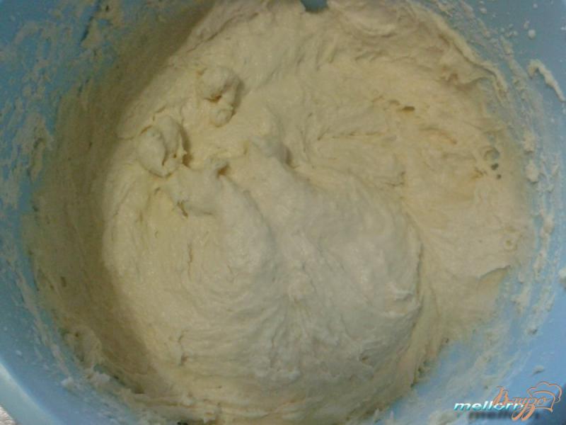 Фото приготовление рецепта: Кексы на сливках с брынзой шаг №3