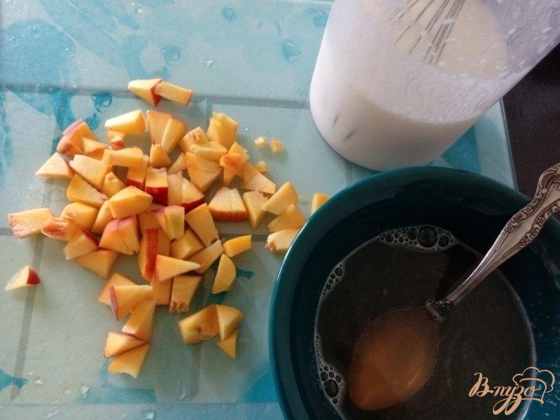 Фото приготовление рецепта: Желейный десерт с персиком шаг №2