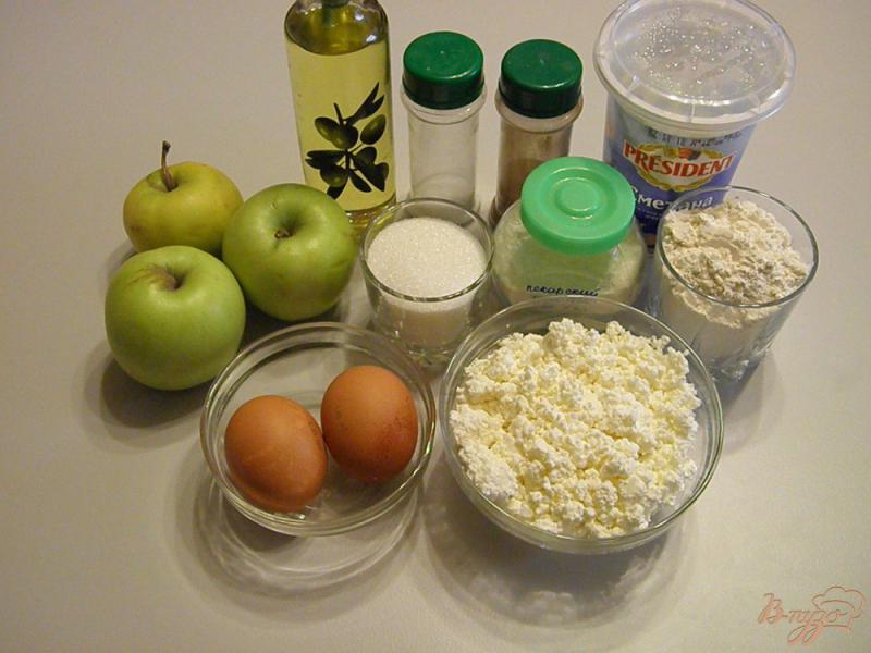 Фото приготовление рецепта: Пирог творожно-яблочный шаг №1
