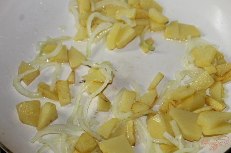 Фото приготовление рецепта: Картофель по - деревенски с беконом шаг №3