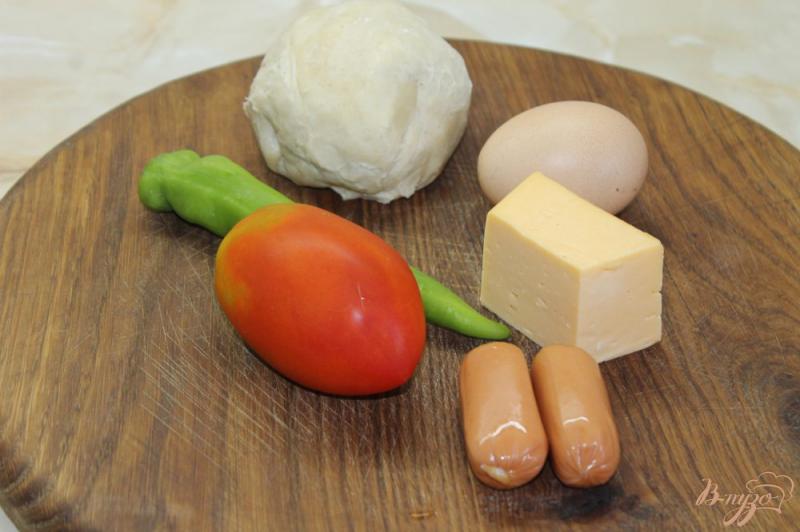 Фото приготовление рецепта: «Пиде» с сыром и помидорами шаг №1