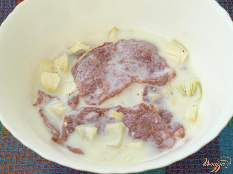 Фото приготовление рецепта: Отбивные из говядины в духовке шаг №2