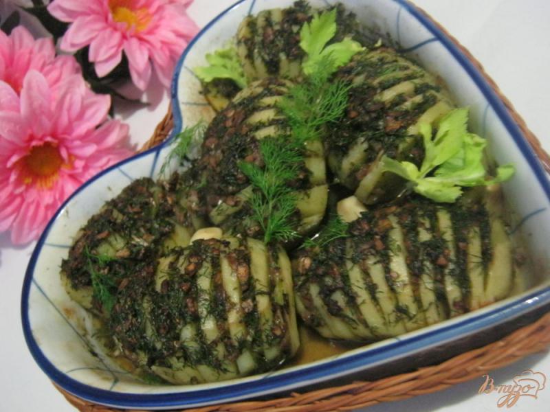 Фото приготовление рецепта: Запеченный картофель, фаршированный грибами и зеленью шаг №6