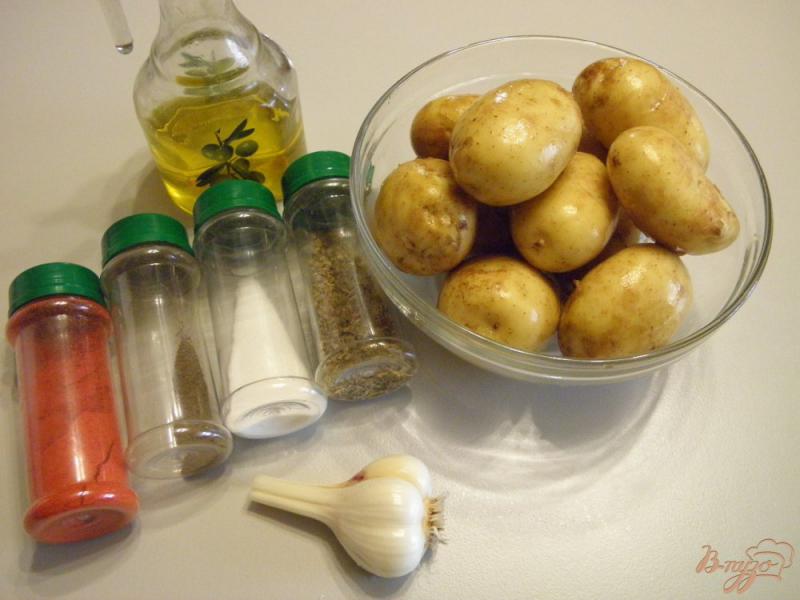Фото приготовление рецепта: Вкуснейшая картошка в духовке шаг №1