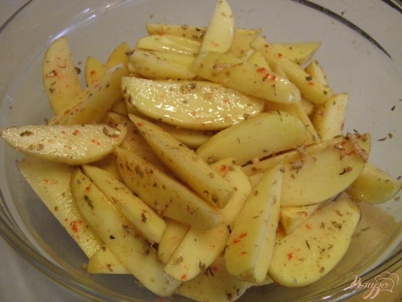 Фото приготовление рецепта: Вкуснейшая картошка в духовке шаг №4