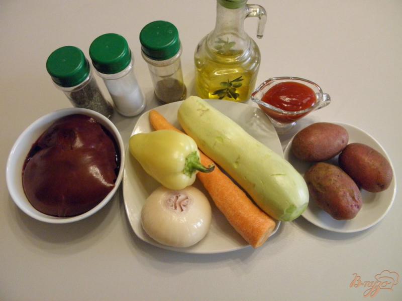 Фото приготовление рецепта: Печень с овощами шаг №1