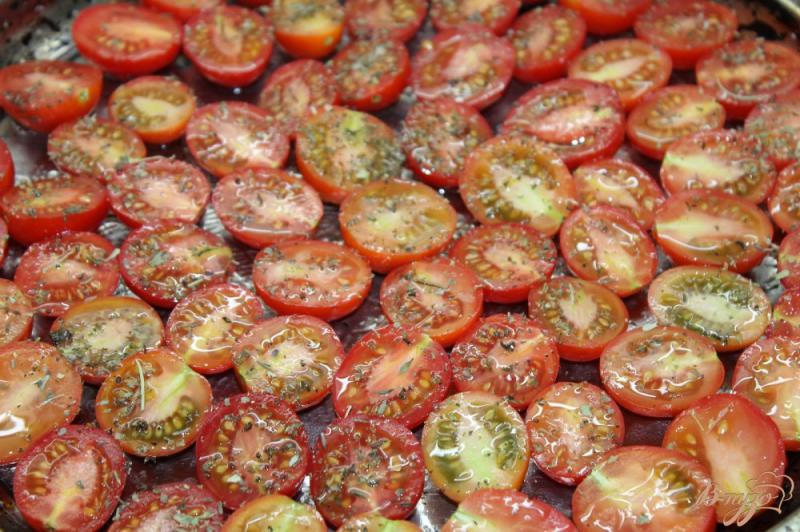 Фото приготовление рецепта: Вяленые помидоры черри шаг №4