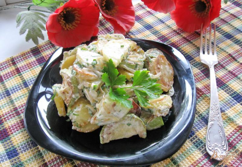 Фото приготовление рецепта: Салат из жареных кабачков и картофеля шаг №11