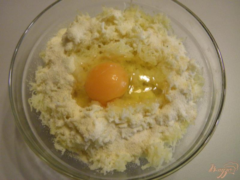 Фото приготовление рецепта: Суп с шариками из картофеля шаг №4