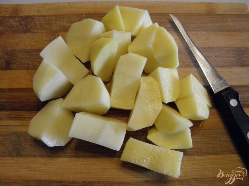 Фото приготовление рецепта: Суп-пюре сырный с укропом шаг №1