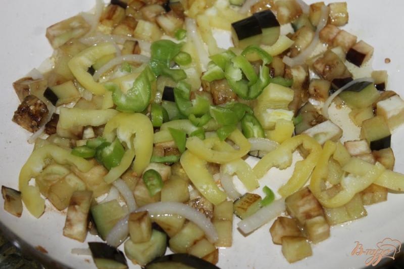 Фото приготовление рецепта: Салат из баклажан с перцем чили шаг №4