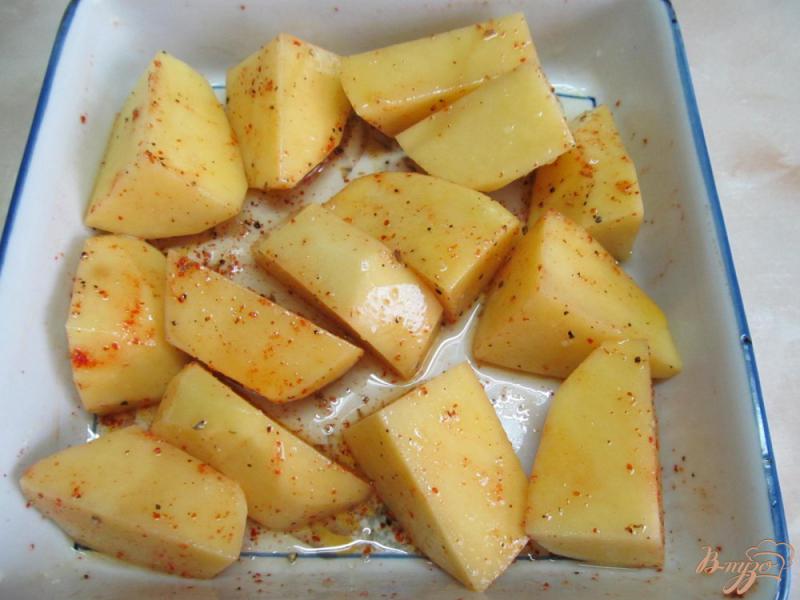 Фото приготовление рецепта: Печенный картофель с шампиньоном и сыром бри шаг №1