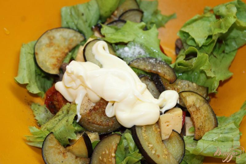 Фото приготовление рецепта: Салат с баклажанами и утиной грудкой шаг №8