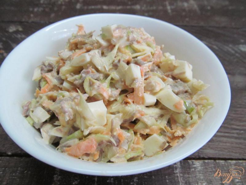 Фото приготовление рецепта: Капустный салат с мясом шаг №4