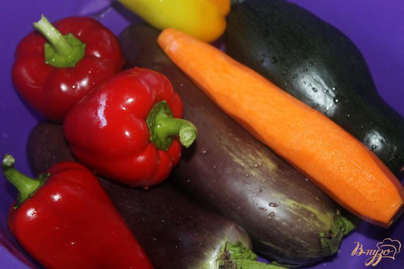 Фото приготовление рецепта: Заготовка из овощей для супов, овощного плова и омлета шаг №1