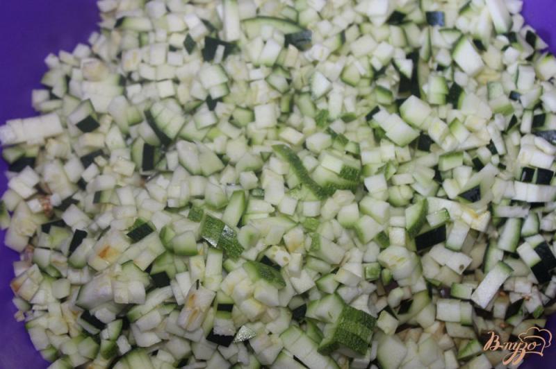 Фото приготовление рецепта: Заготовка из овощей для супов, овощного плова и омлета шаг №3
