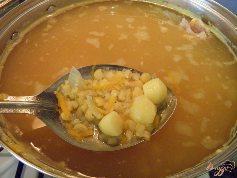 Фото приготовление рецепта: Суп гороховый на телячьей грудинке без зажарки шаг №4