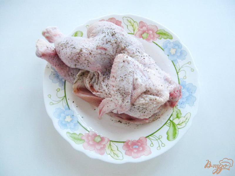 Фото приготовление рецепта: Цыпленок запеченный с овощами шаг №2